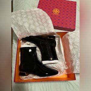 Tori Burch gigi boots - brand new never worn